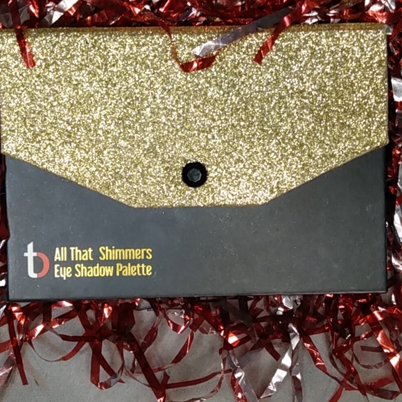All That Shimmers Eyeshadow Pallette - Picture 2 of 9